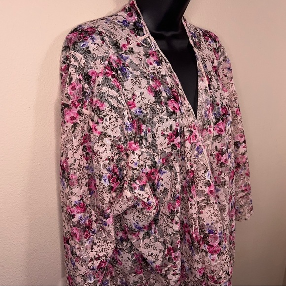 LARGE LULAROE PINK FLORAL LACE SHRUG FLOWY OPEN FRONT - Picture 2 of 11